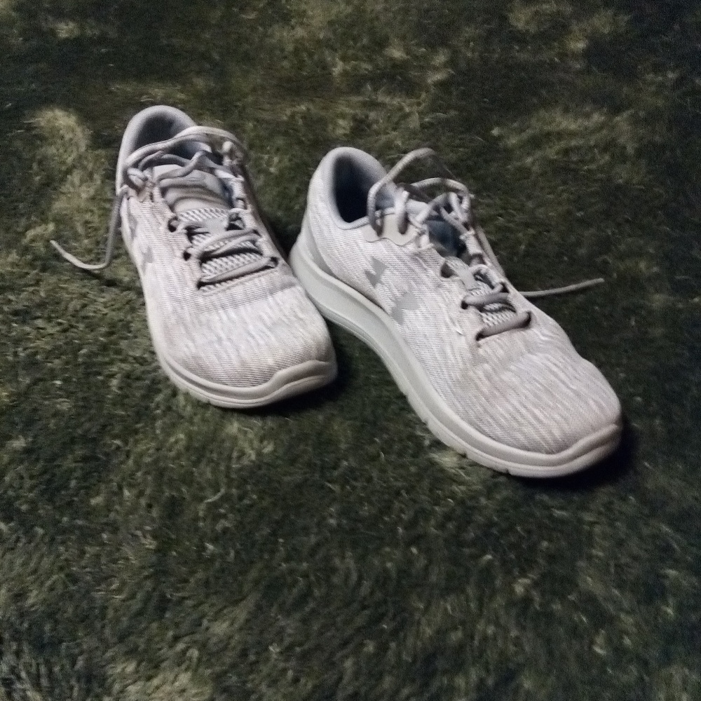 Under armour size 8